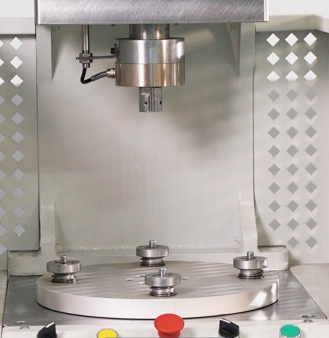 多工位壓力機：四工位壓力機的工作原理、應(yīng)用領(lǐng)域和技術(shù)優(yōu)勢